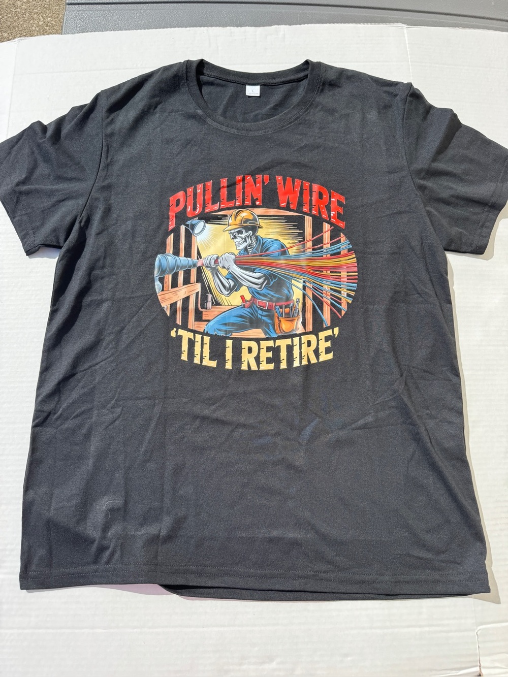 Pullin’ Wire Large nwot. Black shirt
